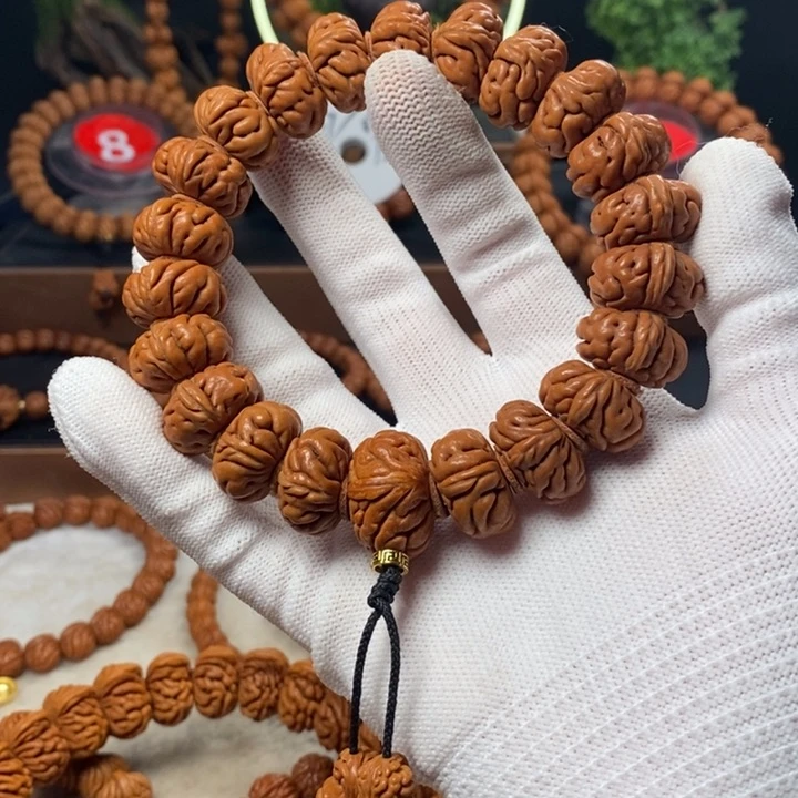 桃核吊坠且****?秦岭龙纹