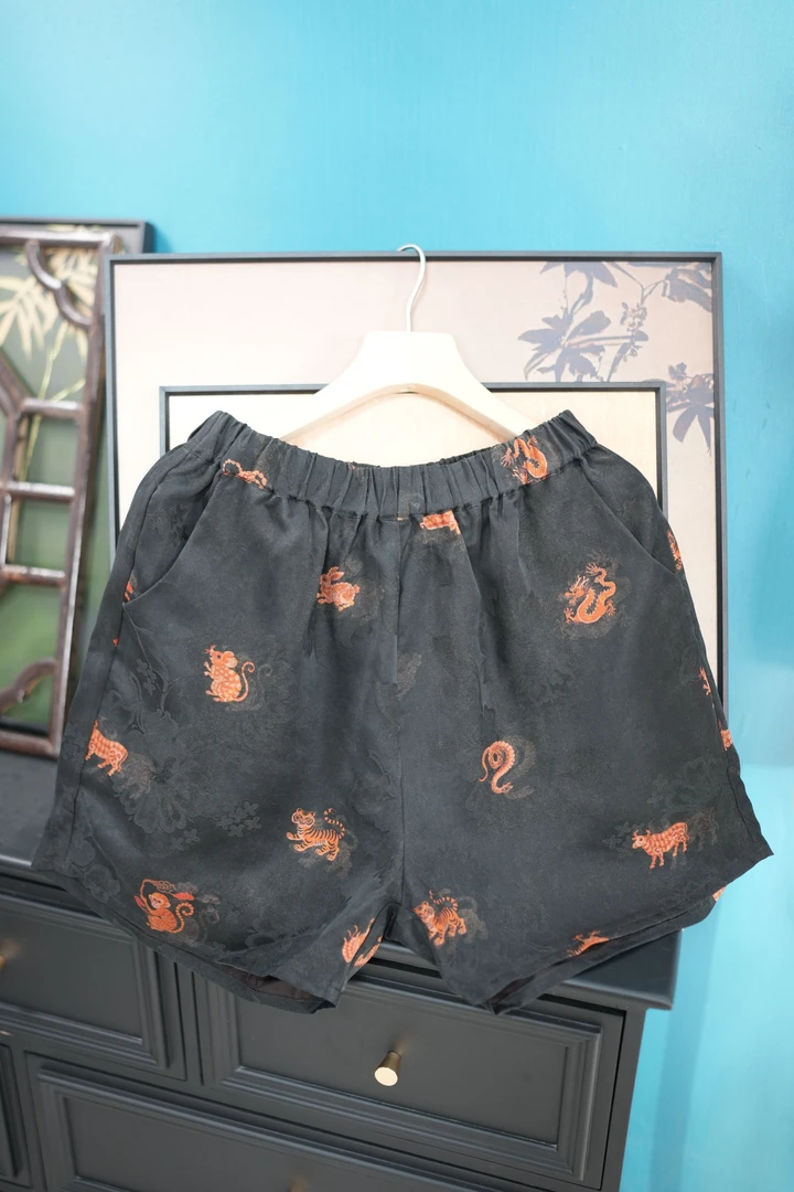 短裤007.女士黑色外穿短裤