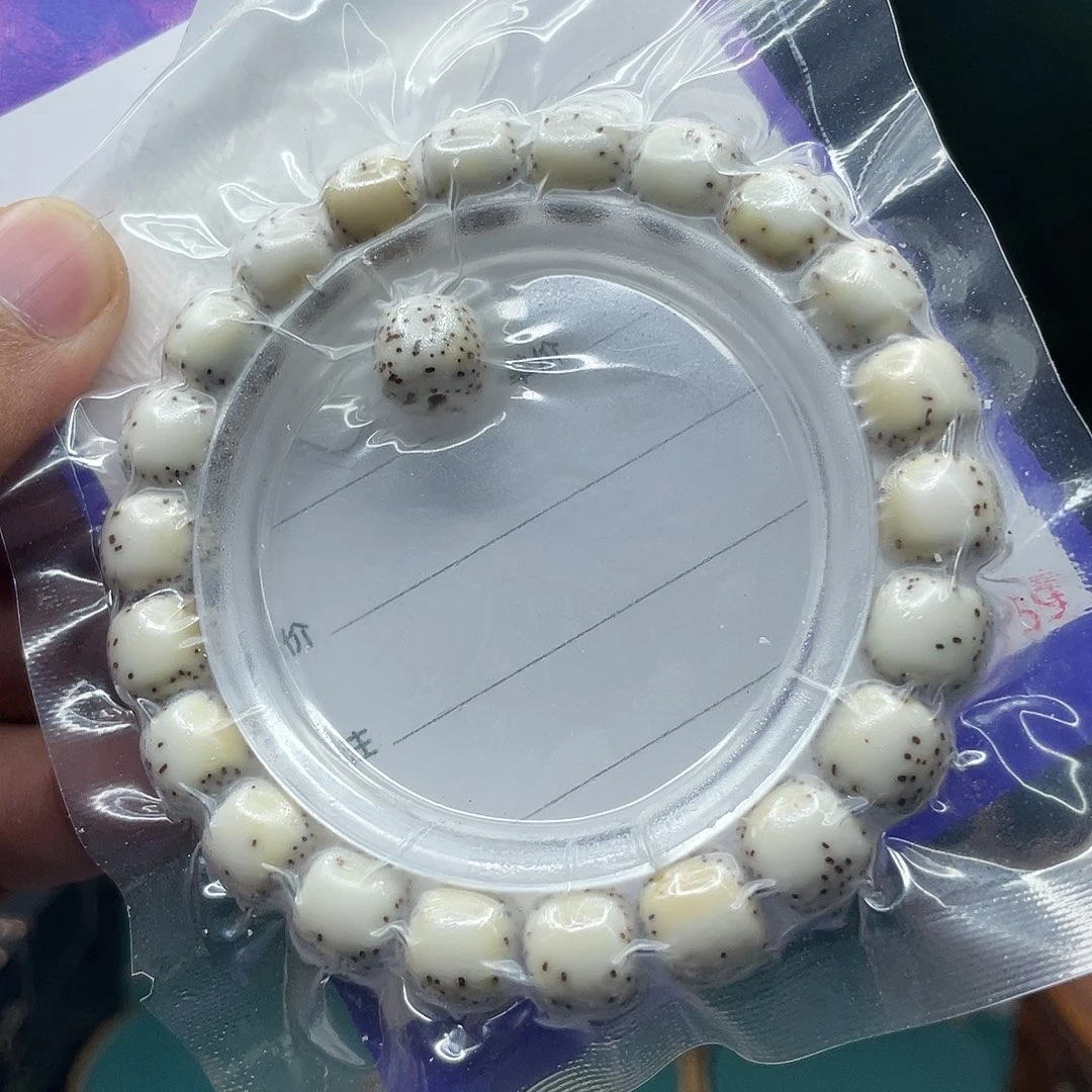 如***牛星月菩提手串星月