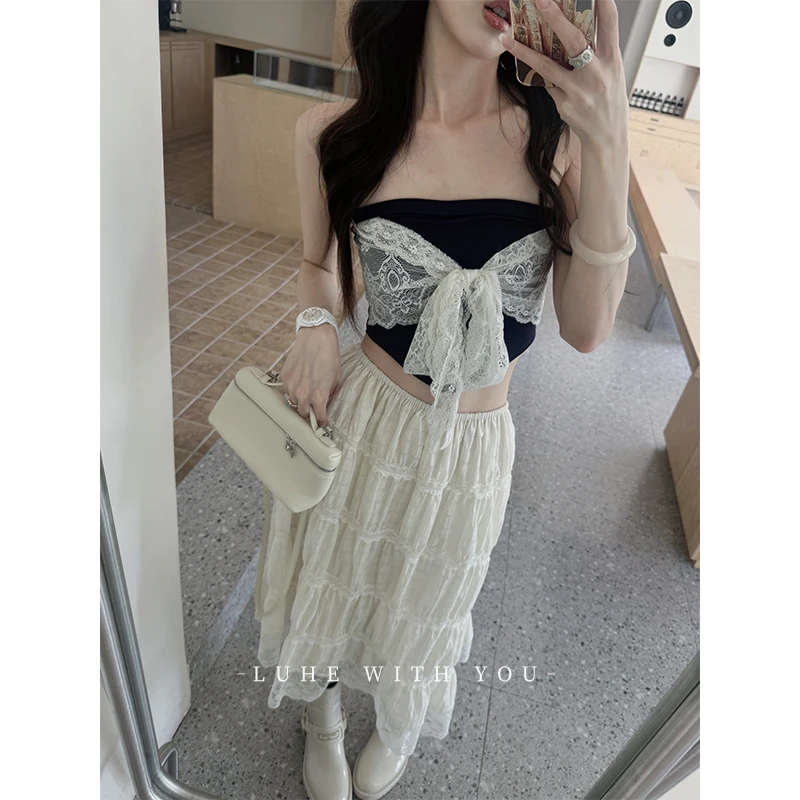 LUHE【江原道学姐】hehe私服~针织蕾丝蝴蝶结上衣+条纹半裙