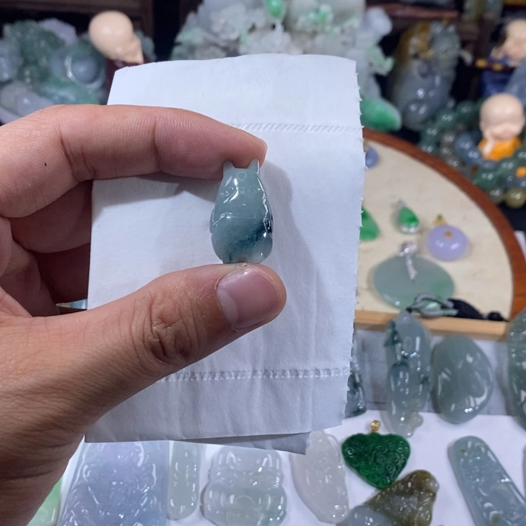 翡翠未镶嵌吊坠(不含链)龙猫