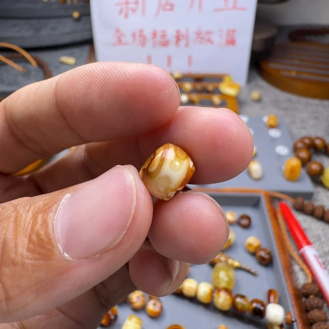 不***在琥珀未镶嵌裸石琥珀