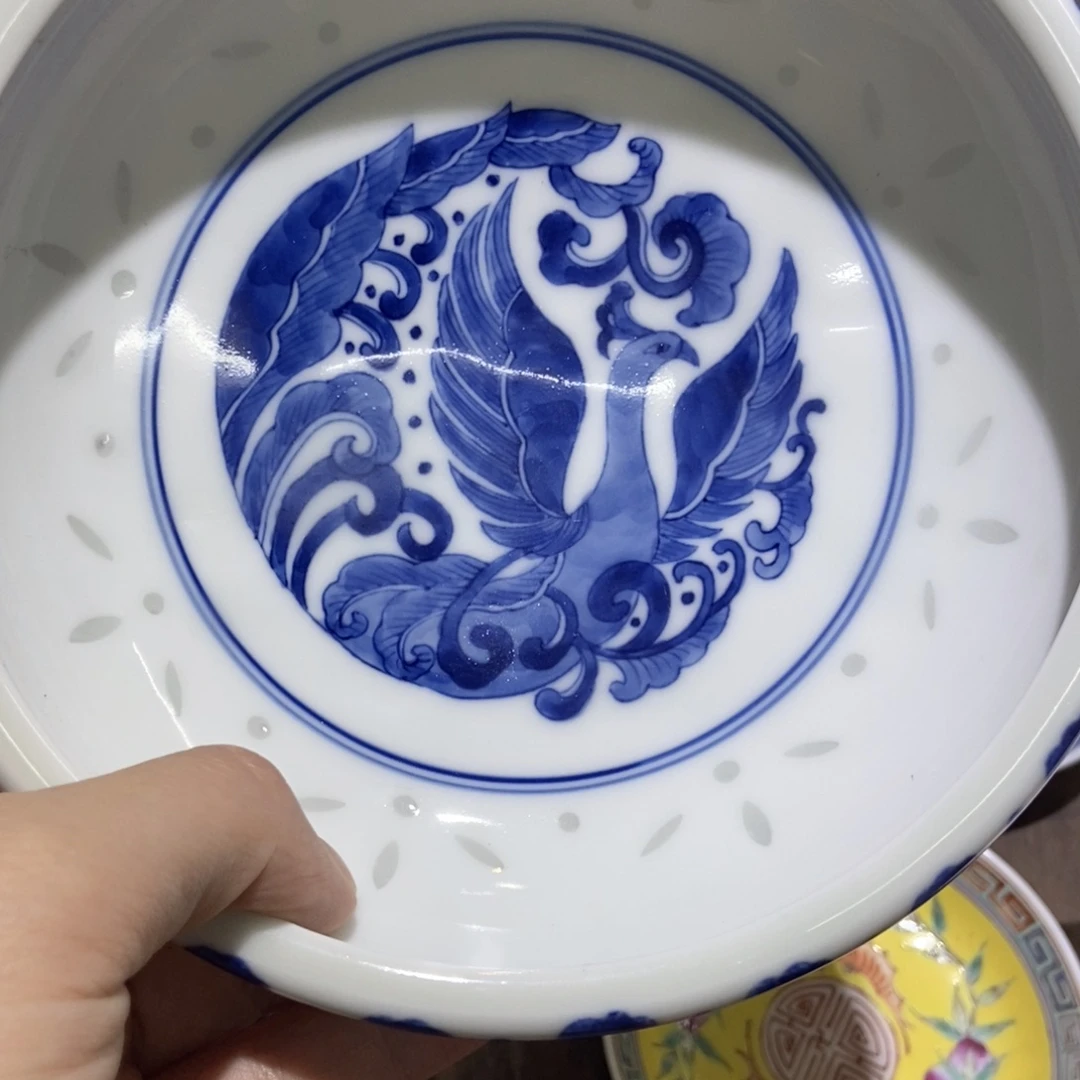 凤***灵陶瓷艺术品的制作