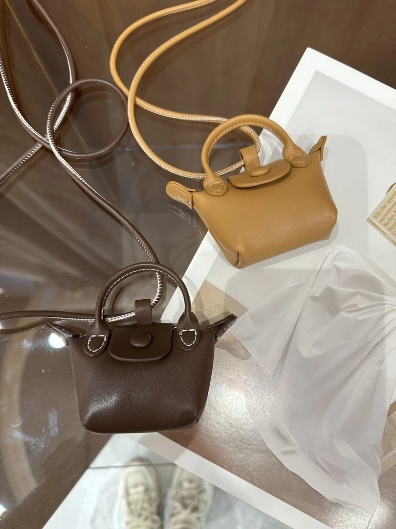 时尚高级感夏天mini小包包女2025新款手拎口红包包耳机包