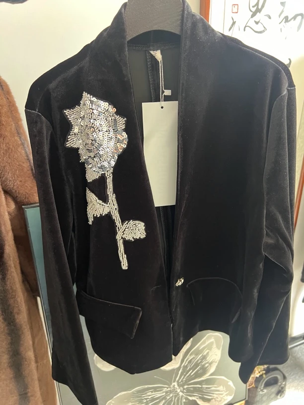 银玫瑰丝绒西装外套