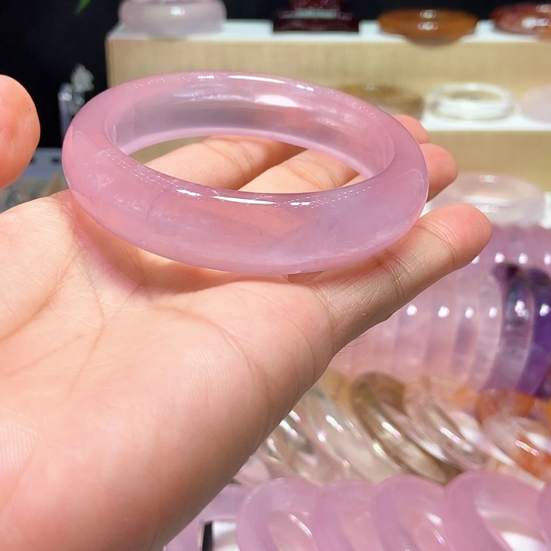 臭***米未镶嵌手镯水晶62圈口