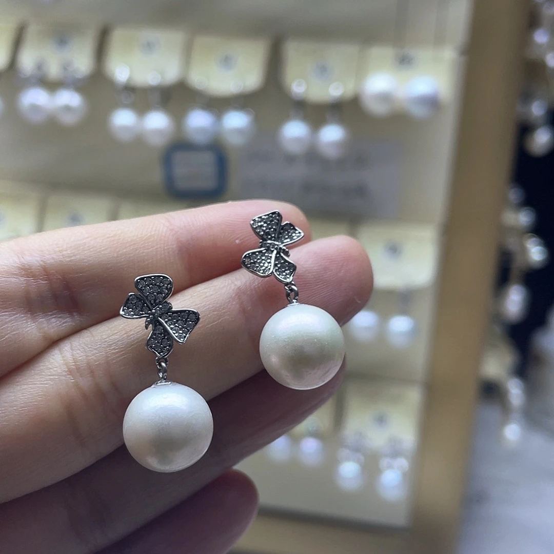 银S925镶嵌耳饰淡水珍珠
