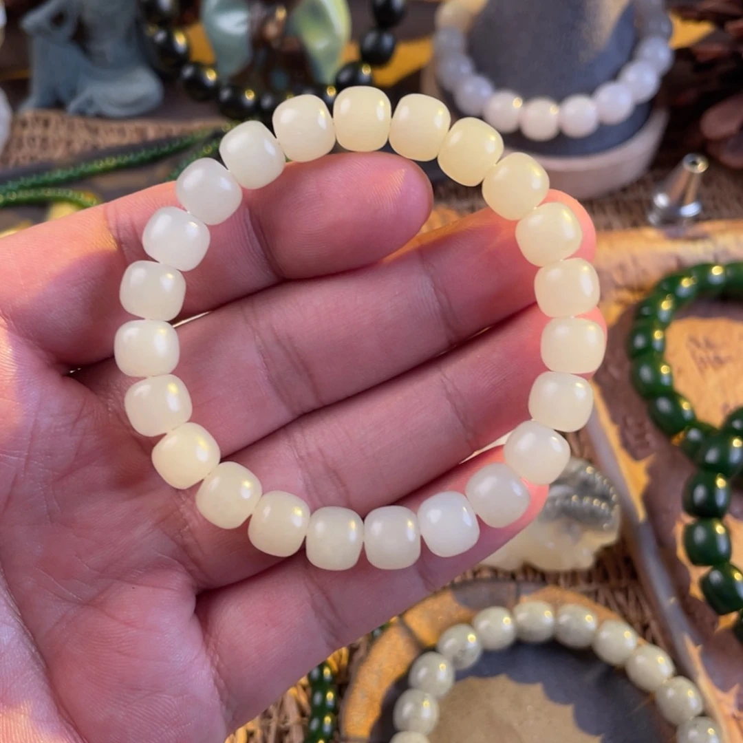 未镶嵌手链和田玉红*