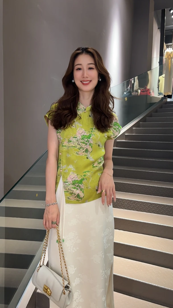 新中式时尚百搭气质立领修身绿色女士夏季衬衫5274