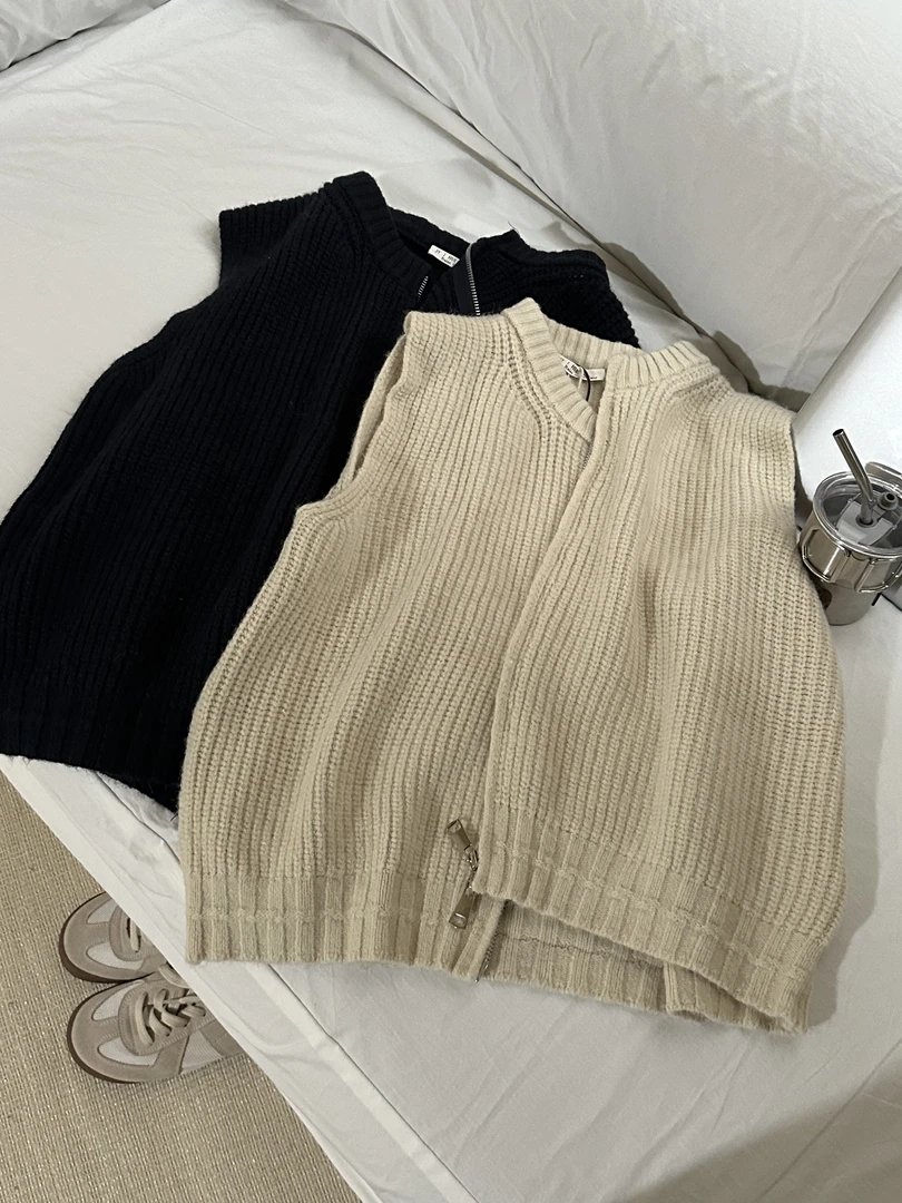 “厚绒” - 百搭极简松弛感粗织背心