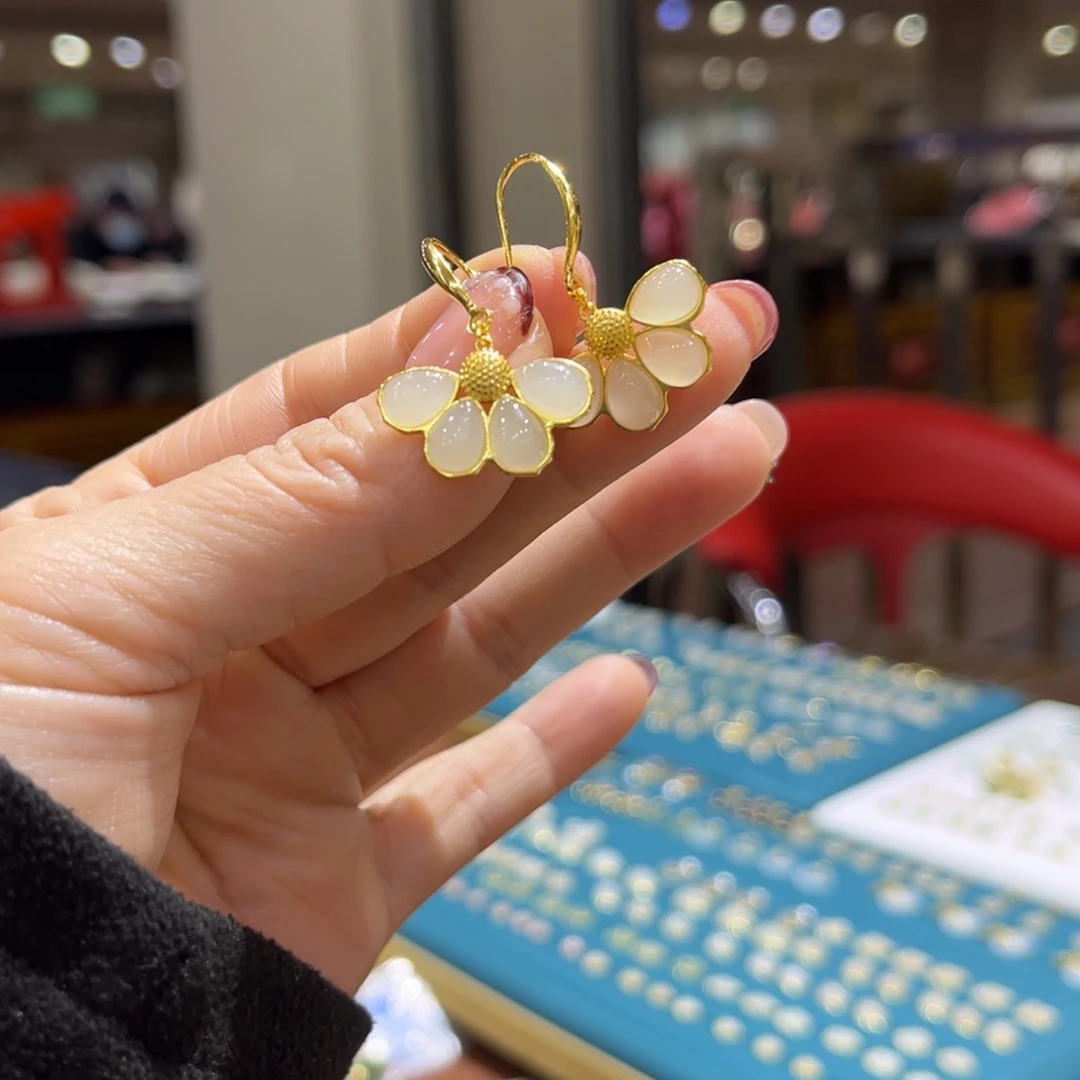 和田玉耳饰未镶嵌姝*