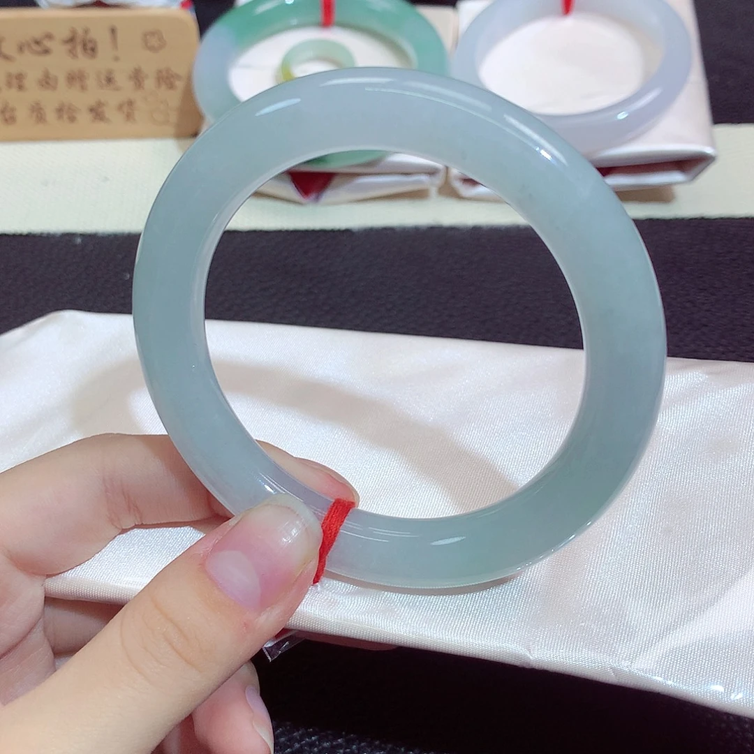 翡翠未镶嵌手镯1220