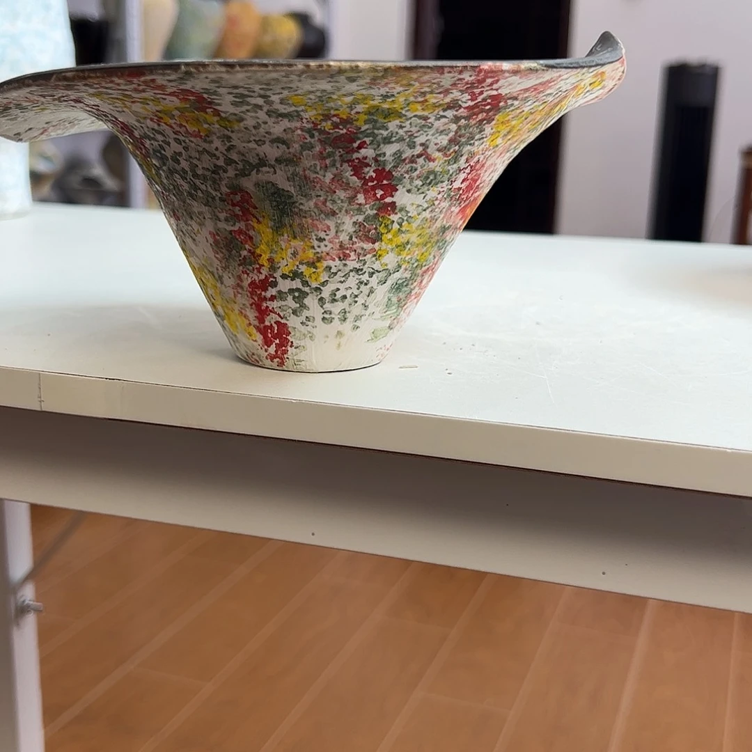 柏***）口径18高度8厘米打孔