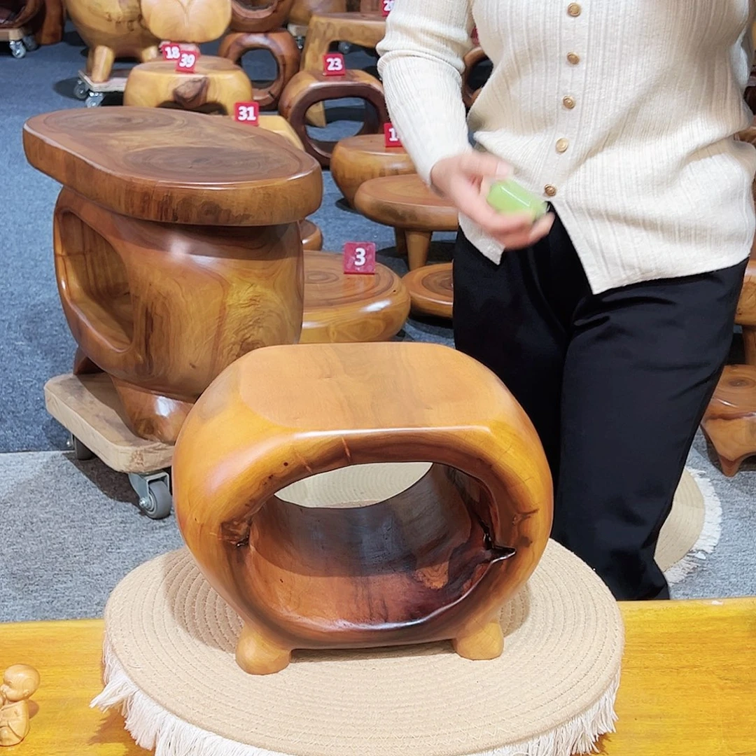 19 号香樟木尺寸：29-20-21cm