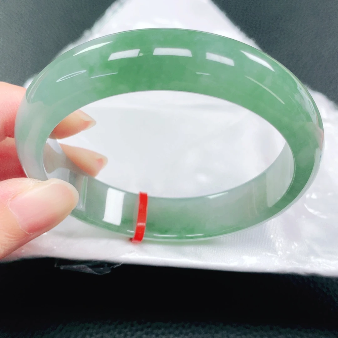 未镶嵌手镯翡翠57圈