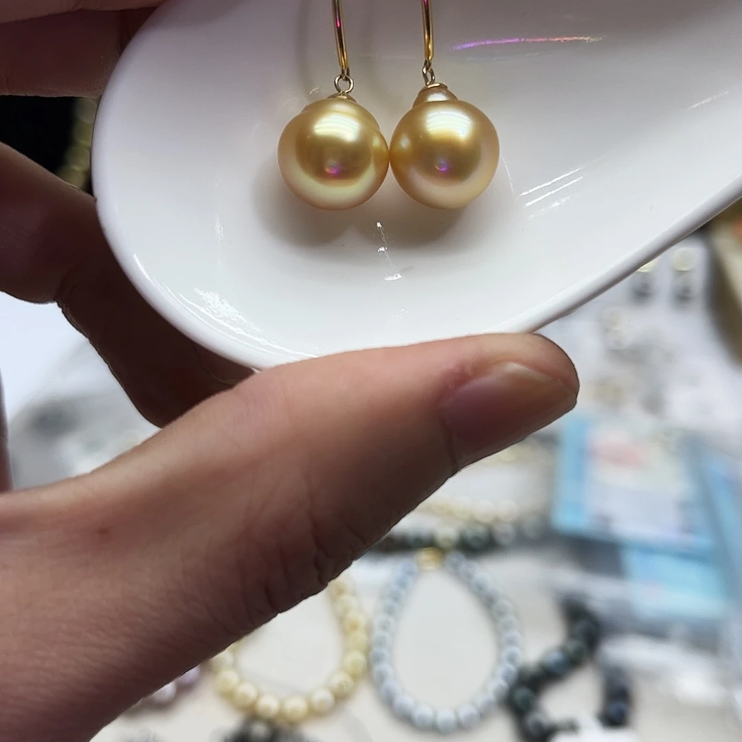 未镶嵌海水珍珠耳饰