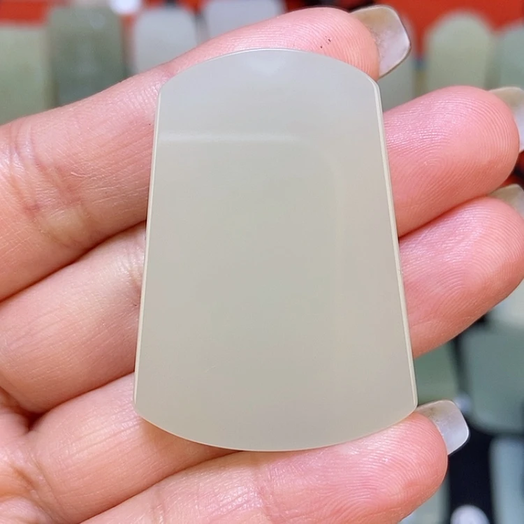 【闪购商品】颈饰未镶嵌和田玉