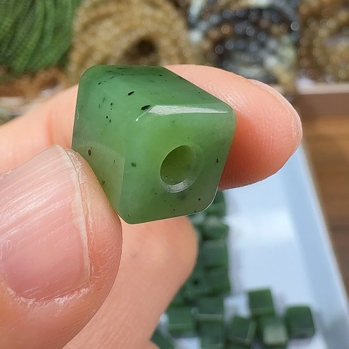 和田玉（碧玉）未镶嵌颈饰1211