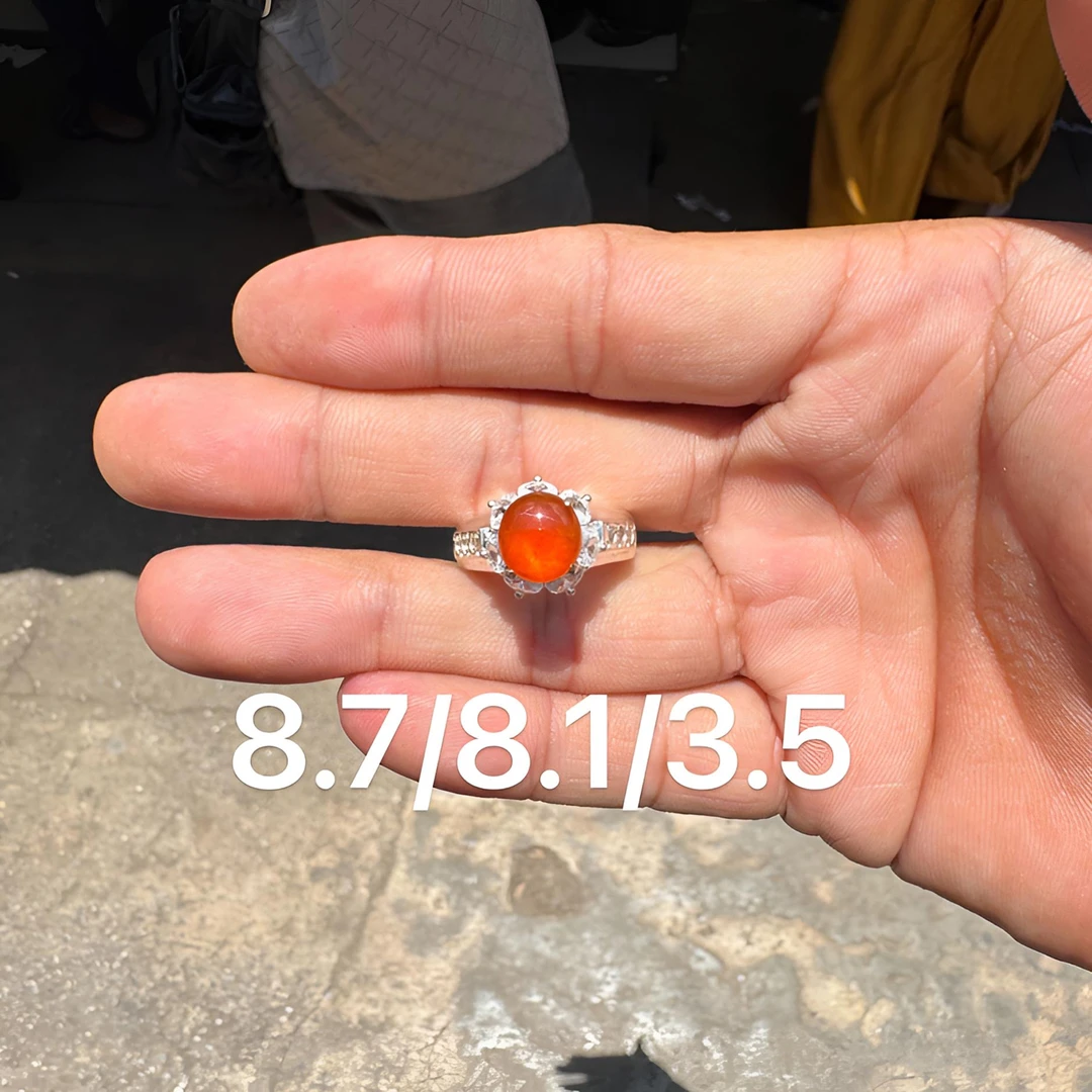 0703(小哪吒在源头)冰种翡翠红翡戒面干净肉细杠味荧光足M25
