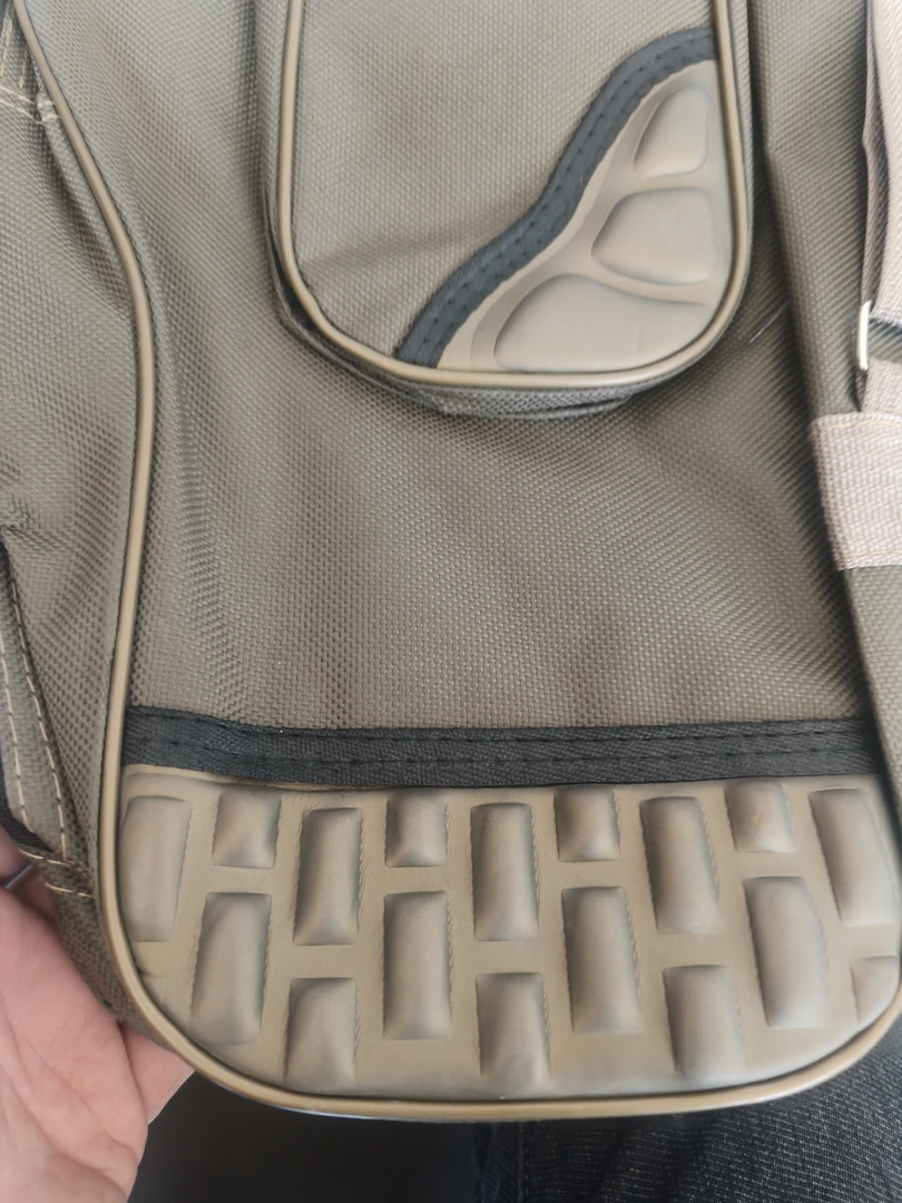 微瑕90厘米肚包3层渔具包颜色随机