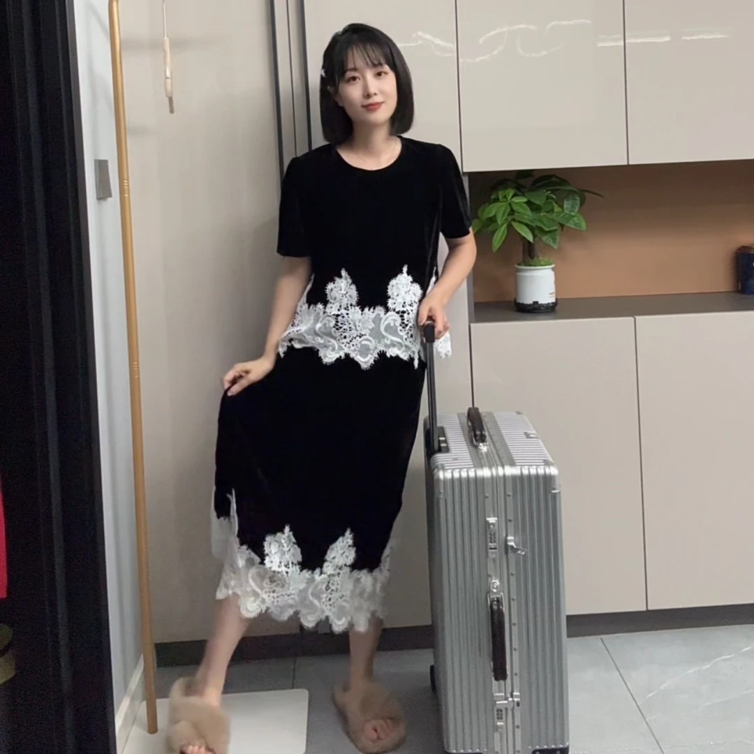 夏季圆领短袖丝绒拼接蕾丝上衣搭配高腰半身裙