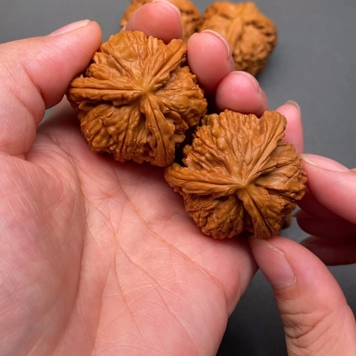 吊坠文玩核桃扎**勒