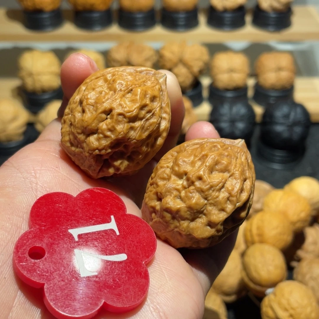 暴雪舍利核桃33。