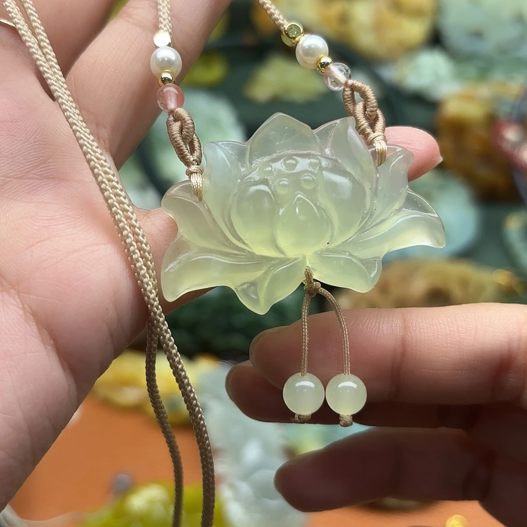 蛇纹石玉合金颈饰