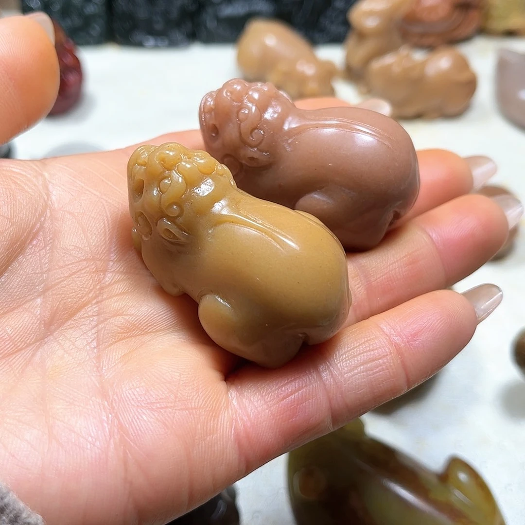 白玉菩提吊坠锦**鲤白玉菩提吊坠