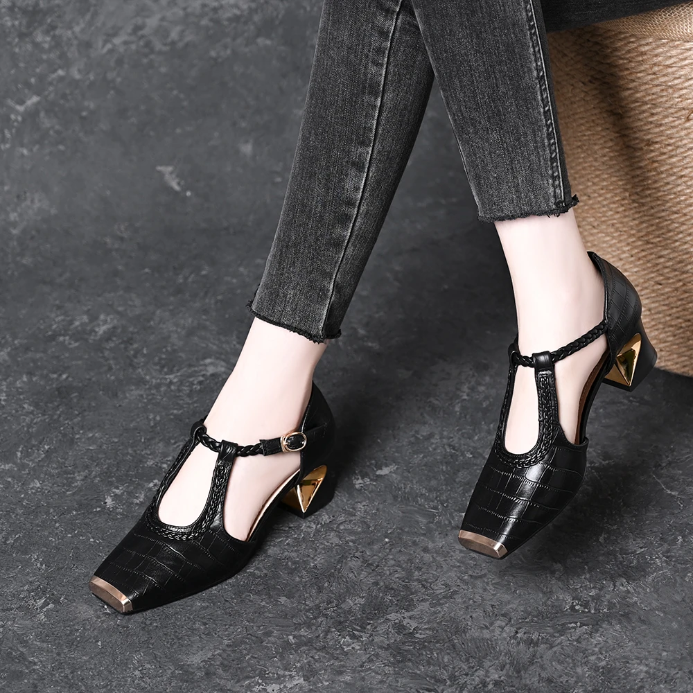头层牛皮金属头中空凉鞋2025编织压花纹方头一字带浅口气质高跟鞋
