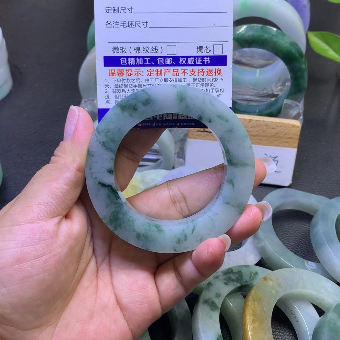 未镶嵌翡翠定制翡翠小*