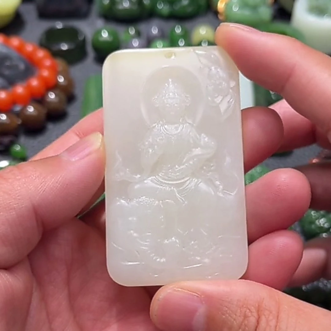 和田玉俄料普贤观音吊坠卡四六大牌子精雕