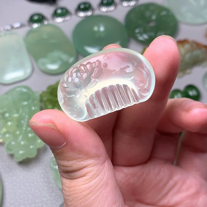 未镶嵌蛇纹石玉颈饰岫玉