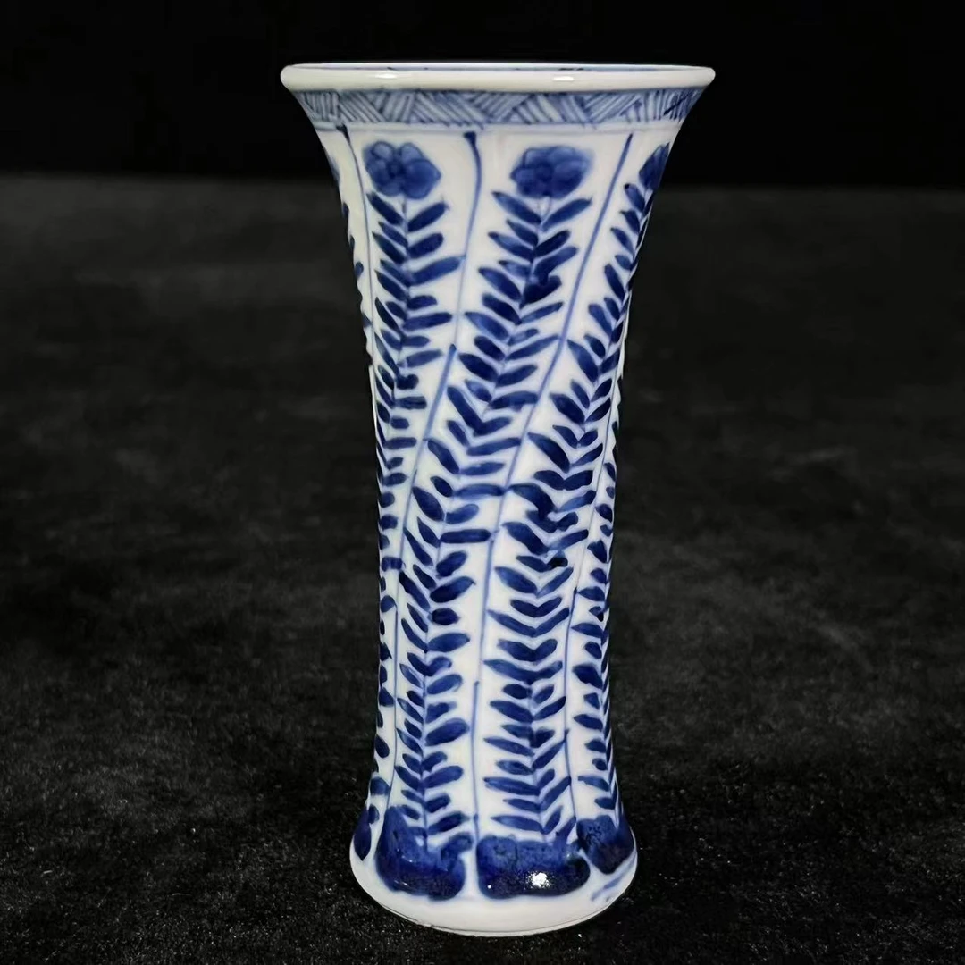 清康熙 320 青花花卉纹花觚