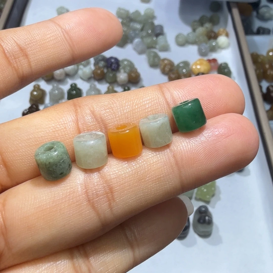 和田玉未镶嵌珠宝奇石