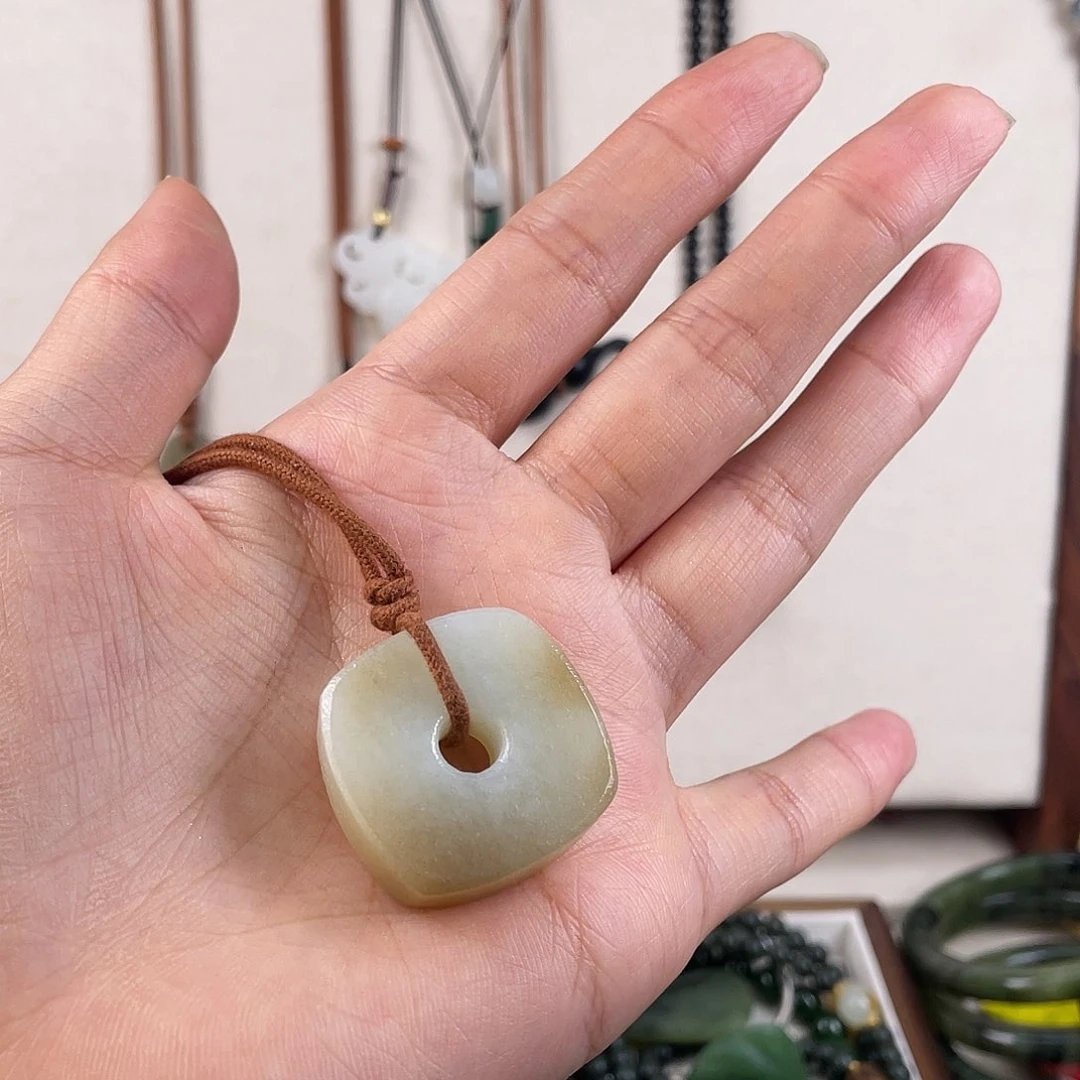 【闪购商品】手链未镶嵌和田玉