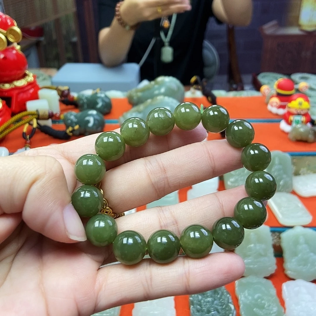 和田玉未镶嵌颈饰朋*