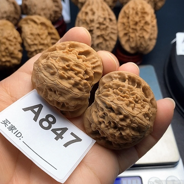 ****发吊坠文玩核桃宫灯4.1