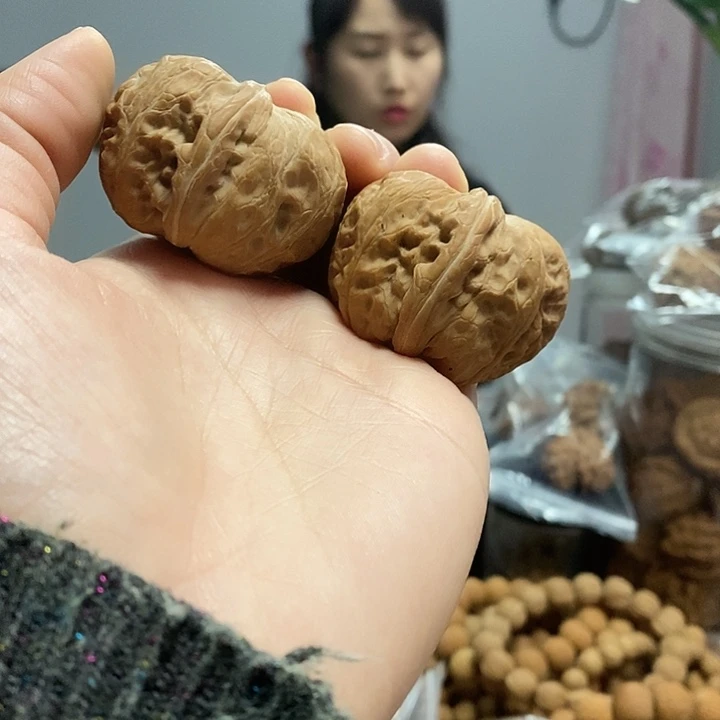 把件文玩核桃43.5平谷元宝尖黄