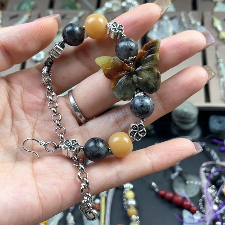 蛇纹石玉合金颈饰