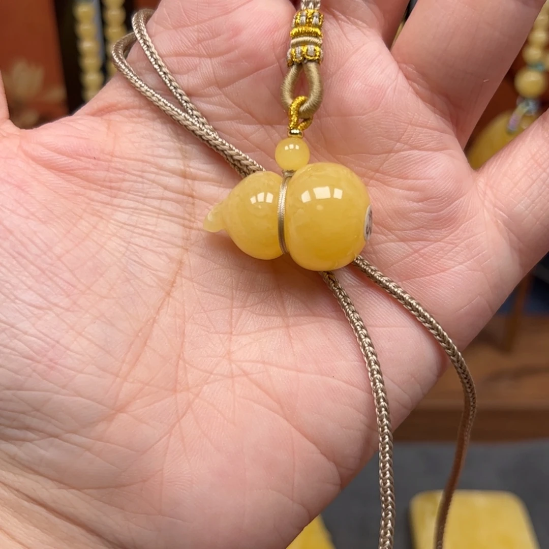 蜜蜡未镶嵌吊坠(赠链)