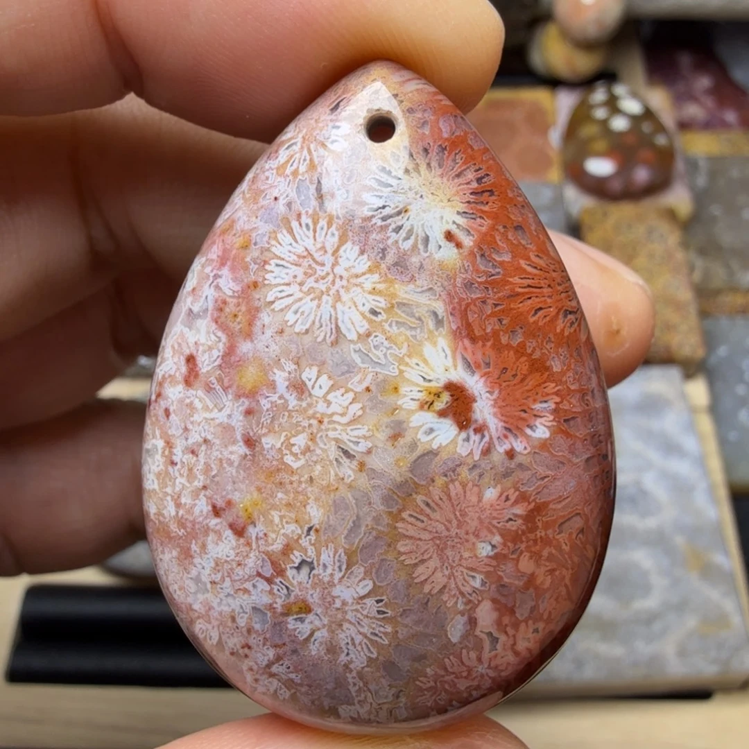 硅化玉未镶嵌纯天然色有机玉石保真色