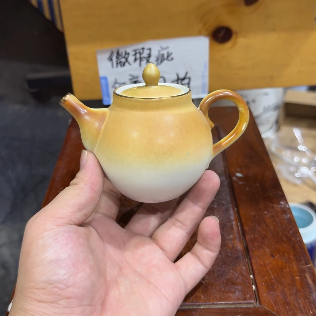 微瑕疵介意勿拍陶瓷器皿S046