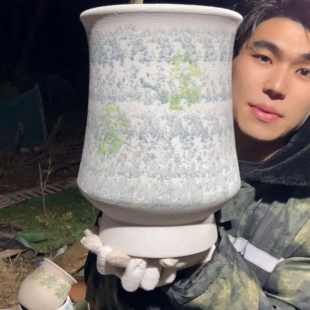 瑕疵20/30；jfbgcbhvv