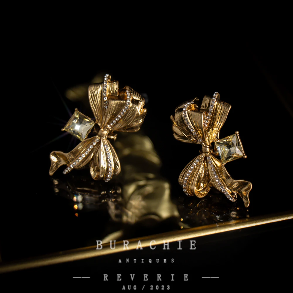 铜合金仿水晶耳饰 【8538】周年珍藏英｜经典原标克拉款CrownFrett