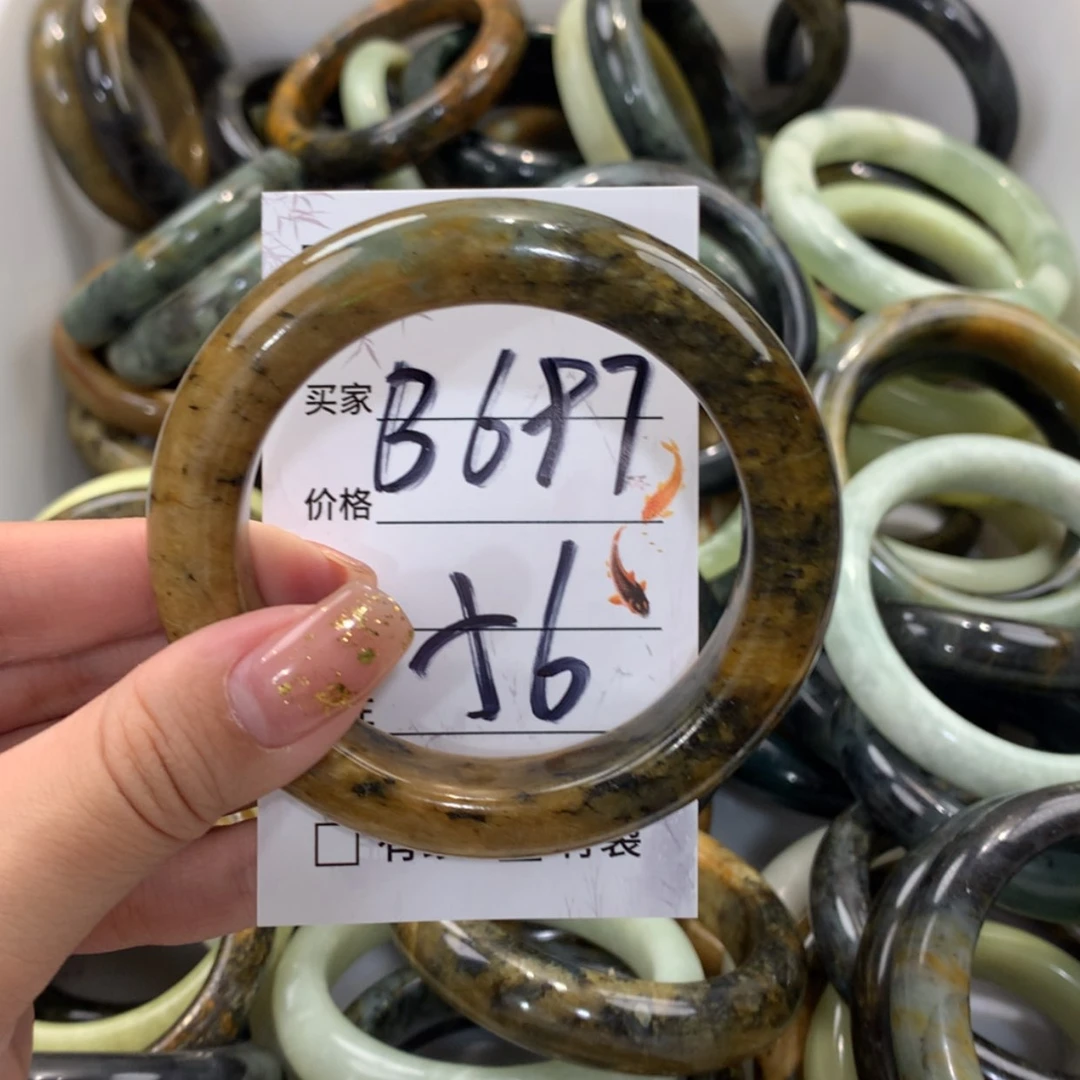 【闪购商品】蛇纹石玉未镶嵌手镯