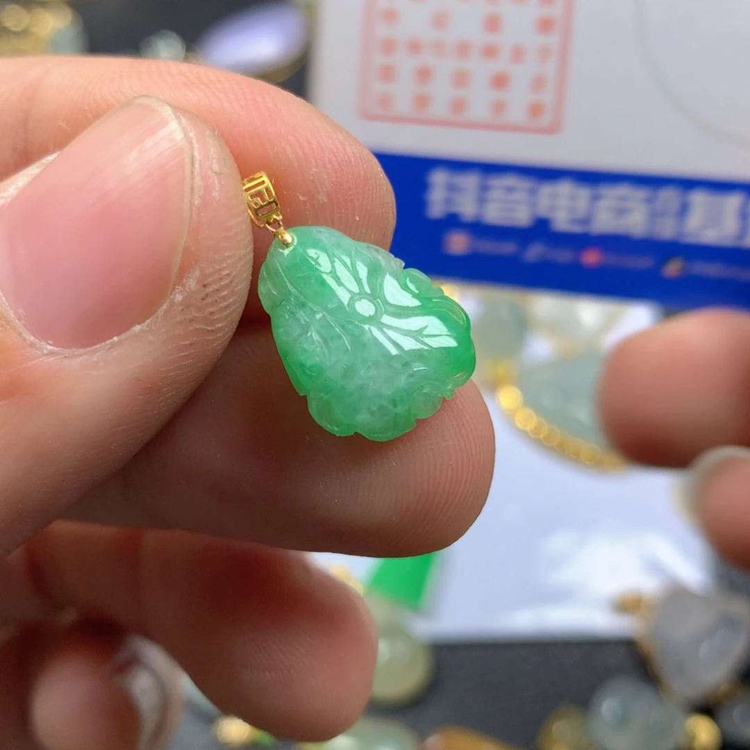 【闪购商品】翡翠颈饰18K金镶嵌翡翠