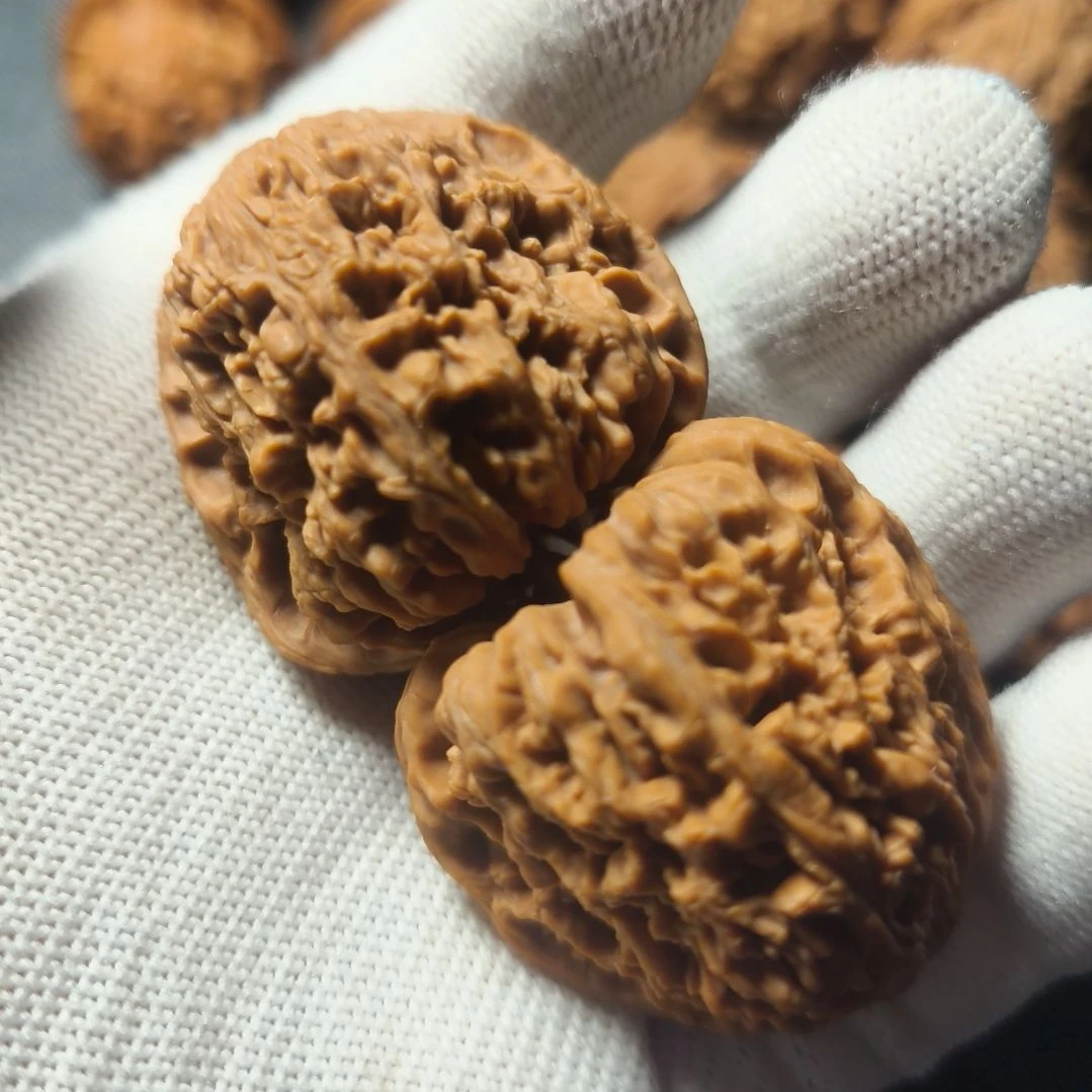 把件文玩核桃全品无修高炮三角南疆石