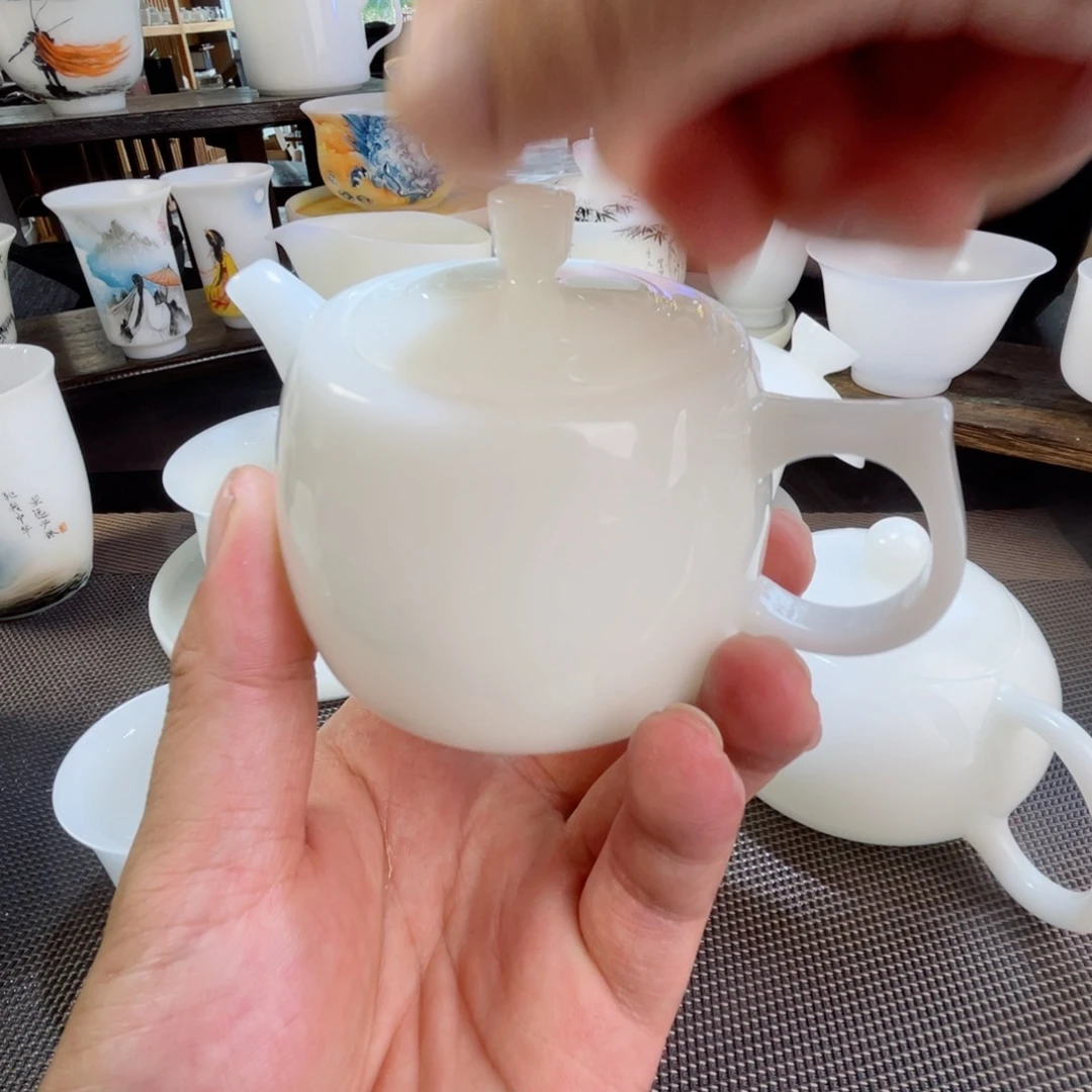 手绘的小可爱也是我喜欢看了这么久了
