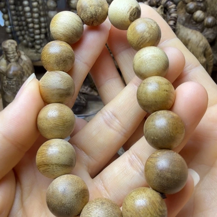 沉香碎屑沉香黄****）惠安单圈18颗珠子